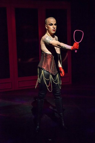 longe do corpo natasha semynova.jpg