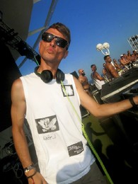 Cruzeiro Gay The Cruise La Demence 4.jpg