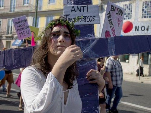 Júlia Pereira marcha LGBT.jpg