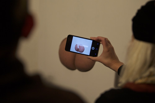 Tales Frey (Cia. Excessos), _Por Favor, Não Tocar Tales Frey (Cia. Excessos), _Por Favor, Não Tocar