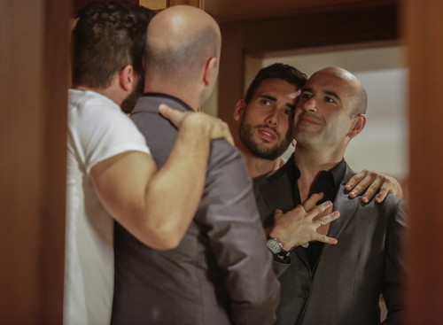 casal gay Coração de Ouro sic.JPG