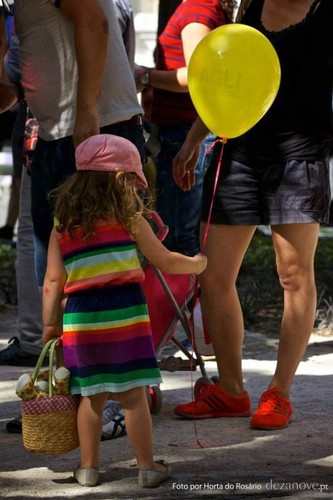 Crianças arco-íris.jpg Crianças arco-íris.jpg