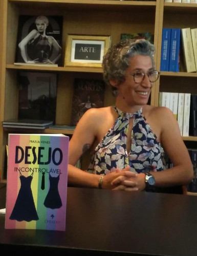 Maria Venes Desejo Incontrolável.jpg